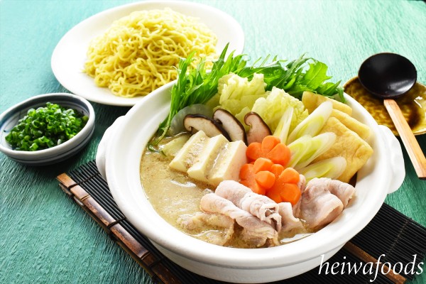 〆のラーメンが美味しい！ごま豆乳鍋サムネイル