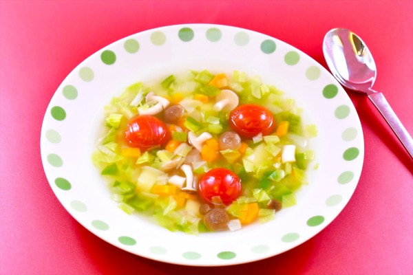彩り野菜のスープサムネイル